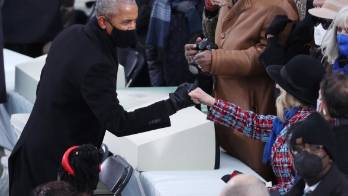 Fotografía tomada el pasado 20 de enero en la que se registró al expresidente de Estados Unidos Barack Obama (i), en Washington DC (EE.UU.).
