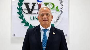 Pedro González Beermann asumió como rector encargado de la casa de estudios superiores.