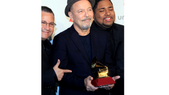 Le dedicó sus dos gramófonos a Panamá.