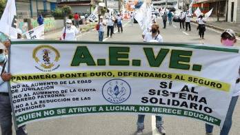 Gremios docentes anuncian nuevas acciones de protesta