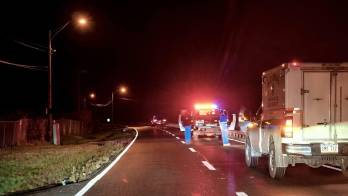Los acompañantes del sospechoso alegaron a las autoridades desconocer el accidente.