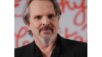 Opiniones encontradas surgen por la teoría negacionista de Miguel Bosé