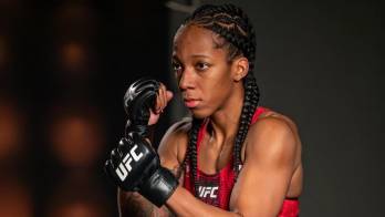 Joselyne Edwards se abre caminos en la UFC.