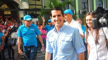 Rómulo Roux, Secretario de CD, salió a dar la cara.