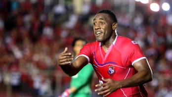 Foto de El Siglo tomanda en el año 2015. Luis El Matador Tejada celebra su anotación en el partido amistoso Panama vs Costa Rica. Estadio Rommel Fernández.
