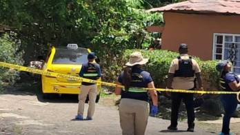 El taxista fue encontrado sin vida dentro de su vehículo tras el ataque armado ocurrido cerca del colegio Martin Luther King, en San Miguelito.