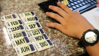 A la fecha solo 83,000 calcomanías han sido retiradas en la entidad municipal.