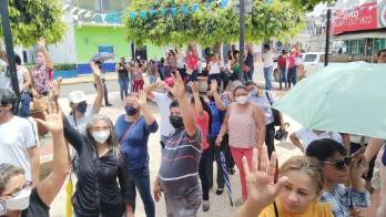 Asamblea de docentes en Los Santos.