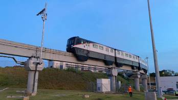 El primer recorrido de prueba del monorriel de la Línea 3.