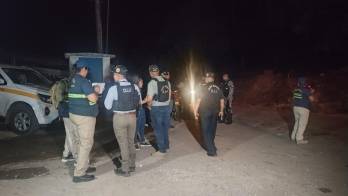 La noche del viernes, en la vía que conduce a Kuna Nega encontraron a dos mujeres sin vida.