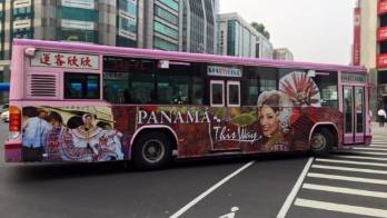 Buses en Taipéi tendrán imágenes del folclor panameño.