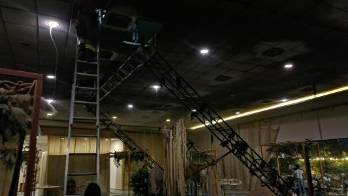 ¡Se perdió esa plata! Incendio termina con una boda en México (video)