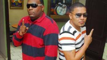 Los chicos buscan un lugar en la música.