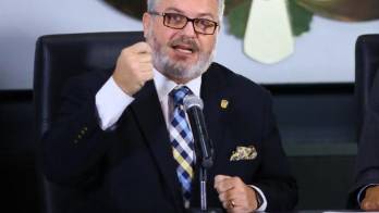 Miltón Henríquez, ministro de Gobierno y presidente del Partido Popular.