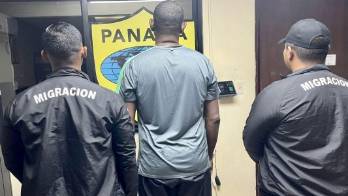 Irregularidades migratorias: extranjeros son trasladados a recinto masculino