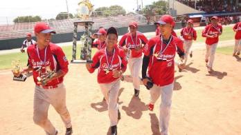 Panamá se corona campeón ante México.
