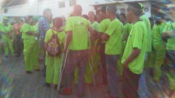 Trabajadores de la AAUD se declaran en paro.