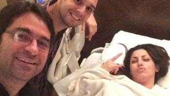 La pareja junto al actor ‘Tete’ Olivella.