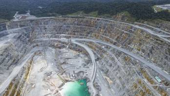 Material expuesto en la mina Cobre Panamá ha sido señalado por la auditoría como potencial generador de drenaje ácido, lo que impulsa su pronta remoción.