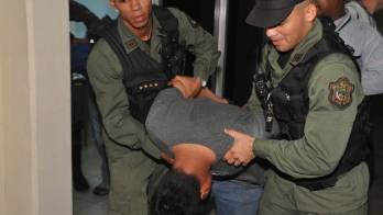 Los sospechosos fueron conducidos a la DIJ de Ancón.