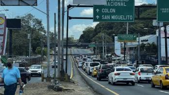 Jubilados y pacientes: Asamblea y Transístmica cerradas por protestas