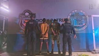 Unidades policiales retuvieron a dos ciudadanos en Nueva Gorgona, Chame y los pusieron a disposición de la justicia.