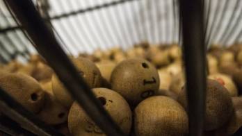 Una 'voz' en su cabeza le dijo que comprara un billete de lotería y ganó