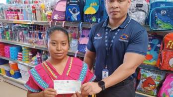 Comercio pretendía quedarse con mercancía y beca del Pase-U