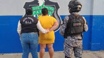 Las autoridades lograron ubicar y neutralizar a la sospechosa sin que se reportaran incidentes.