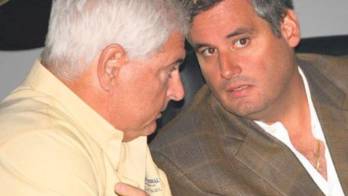 Renunció al Gabinete de Martinelli en julio de 2012.