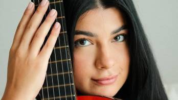 Redes Sociales/@anaelisamirandas