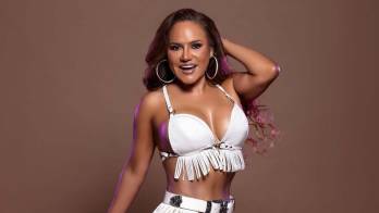 Sandra Sandoval volvió a generar conversación al compartir un hábito personal que mezcla comodidad y previsión.