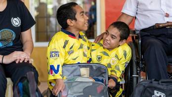 Los siameses contagiaban su alegria por vivir.