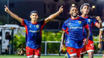 Alberto Quintero celebra el gol de penal que le dio a Plaza Amador la victoria en el Clásico Nacional ante Tauro FC en la jornada 12 del Clausura 2026.