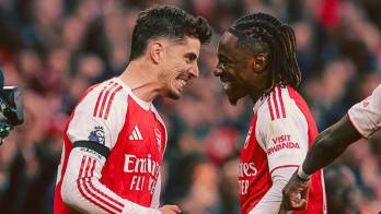 Arsenal celebró un histórico campeonato de Premier League tras más de dos décadas sin levantar el trofeo.