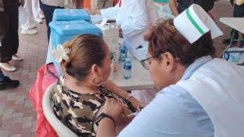 Las autoridades reiteraron que las medidas de autocuidado y la participación comunitaria son fundamentales.