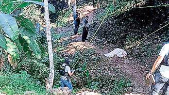 Se desconoce el móvil de este crimen. Lugareños aseguraron que la víctima andaba en malos pasos.