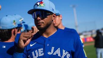 Leonardo Bernal de los Azulejos de Toronto.