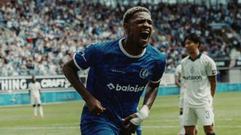 Para el KAA Gent, líder actual en la Jupiler Pro League, la ausencia del atacante panameño representa un rompecabezas táctico que De Mil deberá resolver con la profundidad de su plantilla en este inicio de competición internacional.