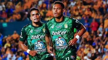 Ismael Díaz celebra su anotación.