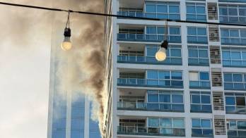 Apartamento se incendia en la Avenida Balboa