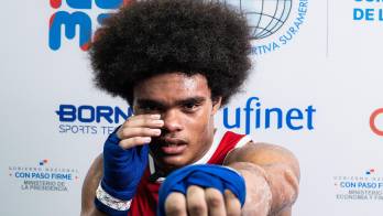 Norman Simmons domina en su casa.