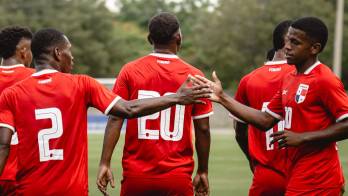 La Selección Sub-21 de Panamá celebró una victoria contundente sobre Cuba para mantenerse en la pelea por la medalla de oro.