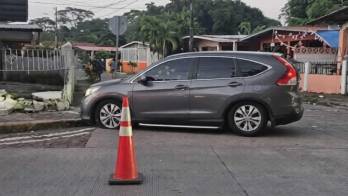 La camioneta en la que viajaba Ernesto Armien Matal quedó con múltiples impactos de bala tras el ataque ocurrido en Villa Catalina, corregimiento de Don Bosco.