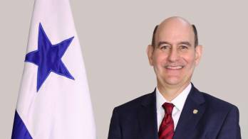 El ministro Felipe Chapman.