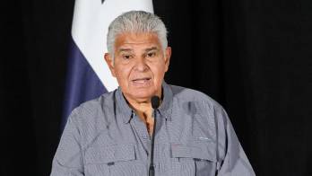 Presidente le da su apoyo al director de la Policía y al ministro de Seguridad