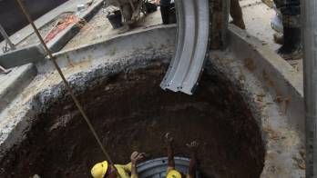 Desde el 2021 el sector ha mantenido solo 20 mil obreros laborando, según la dirigencia del Suntracs.