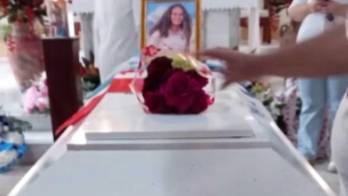 La iglesia San Juan Bautista de Antón acogió la misa en memoria de ‘Rosadita’.