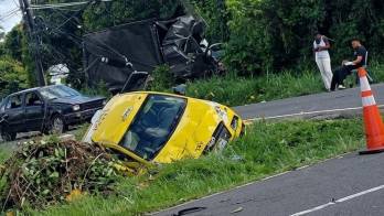 Tránsito investigan para determinar las cusas del accidente y deslindar responsabilidades.
