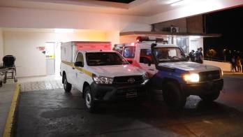 La víctima falleció en el hospital Irma de Lourdes Tzanetatos y presentaba cinco balazos en la cabeza